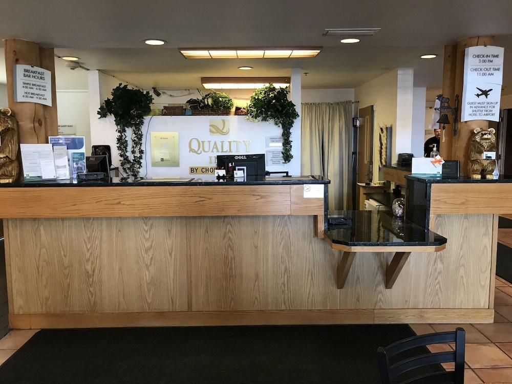 Quality Inn Belgrade Bagian luar foto
