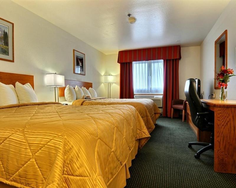 Quality Inn Belgrade Bagian luar foto